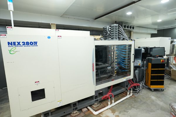 Nissei Injection Moulding Machine - MasterPlast Facility